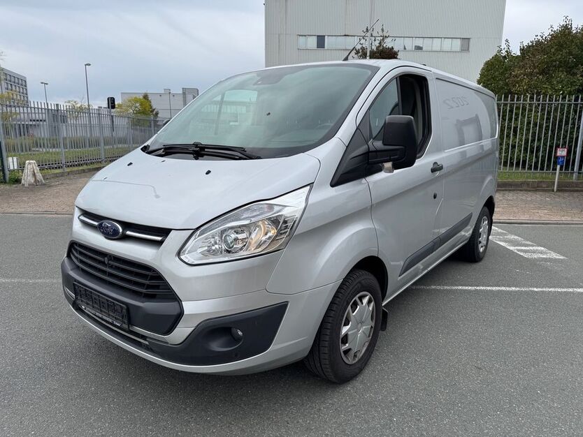 Ford Transit Custom 104.000 km 10.980 € Minden 32425