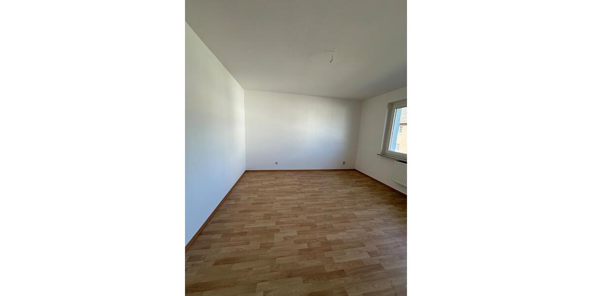 Etagenwohnung Bad Münder am Deister - 3 Zimmer, 72 m&sup2;, 600&euro; | Angebot:26287436