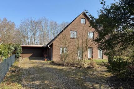 Einfamilienhaus ruhige Lage mit Garten, Garage nahe Park mit See