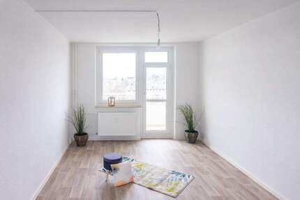 Wohnung Chemnitz Gablenz - 3 Zimmer, 71 m&sup2;, 401&euro; | Angebot:27131524