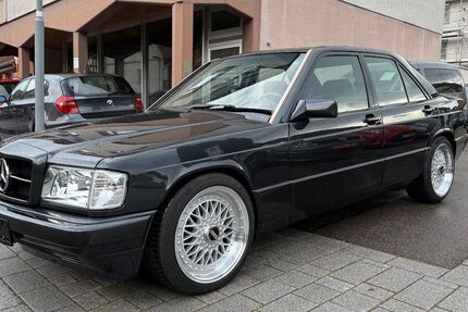 Mercedes-Benz 190 257.645 km 9.999 &euro; Bad Wildbad 75323