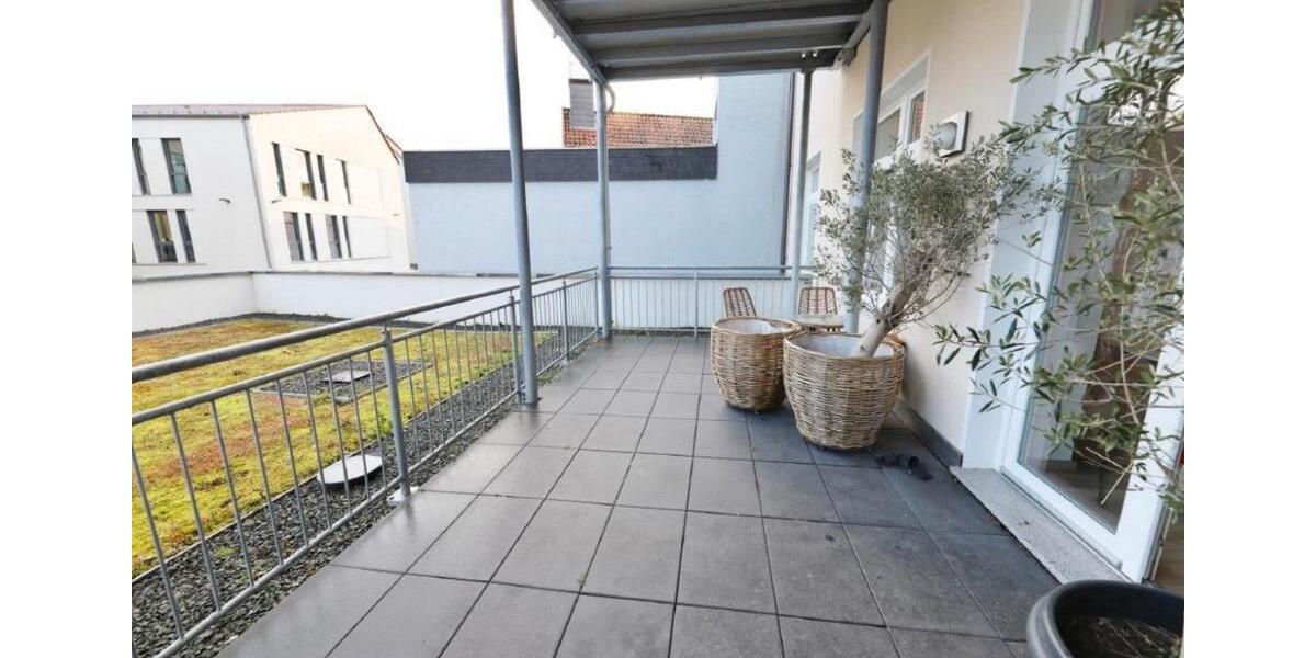 Etagenwohnung Lage - 4 Zimmer, 138 m&sup2;, 1.300&euro; | Angebot:26464572