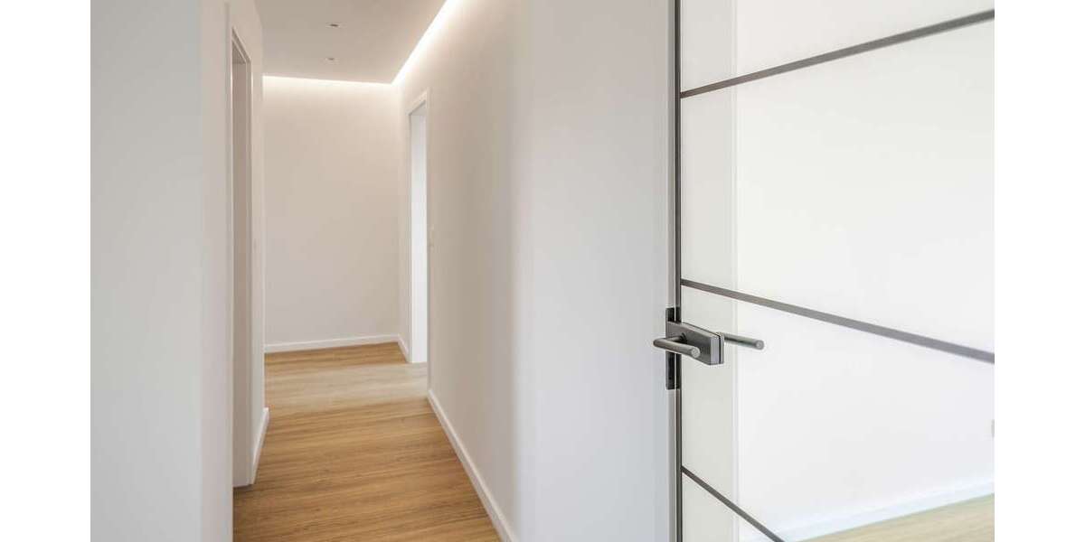 Hochwertig modernisierte Wohnung in ruhiger Lage - ideal für Eigennutz oder Kapitalanlage - 2.5 Markgröningen | Angebot:26971487