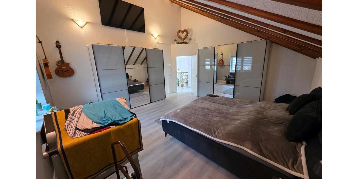Einfamilienhaus Rösrath - 2 Zimmer, 154 m&sup2;, 2.400&euro; | Angebot:25958899