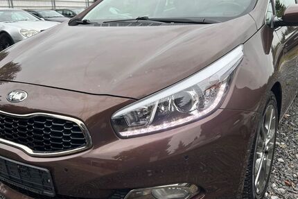 Kia ceed / Ceed 131.500 km 8.499 &euro; Kaarst 41564