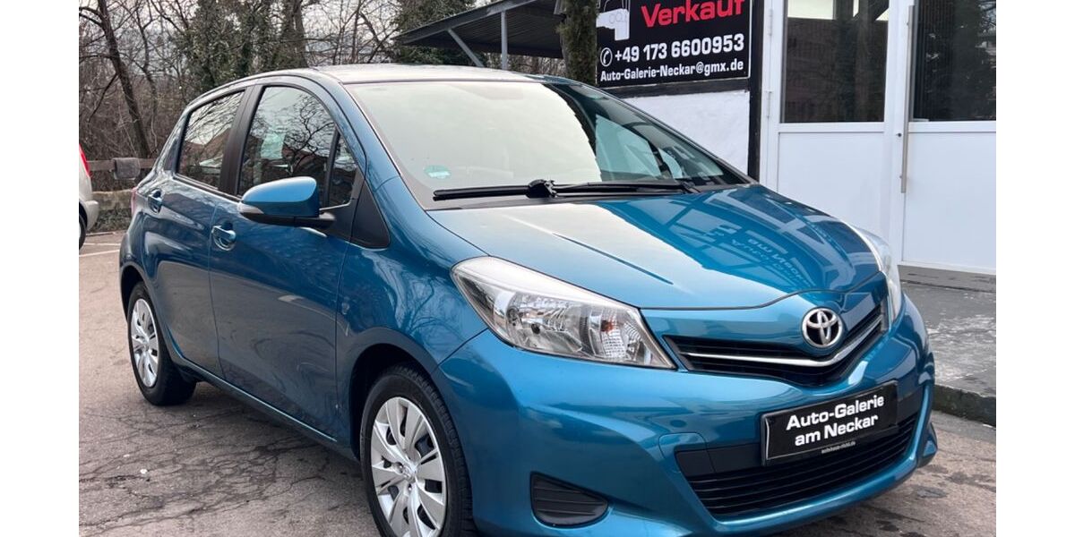 Toyota Yaris 75.000 km 8.990 &euro; Esslingen 73728