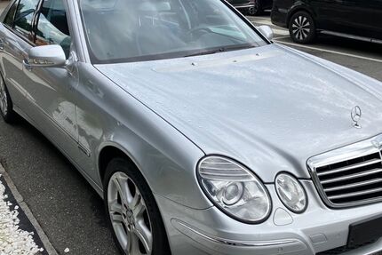 Mercedes-Benz E 200 185.000 km 7.800 &euro; Kiel 24146
