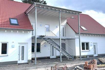Hünfeld-Oberrombach: Traum vom Eigenheim: KfW-55 Gartenwohnung mit attraktiven Förderungen 2 zimmer