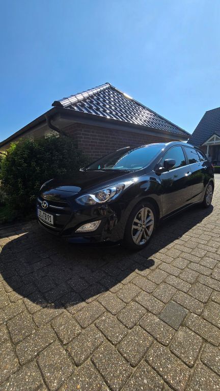 i30