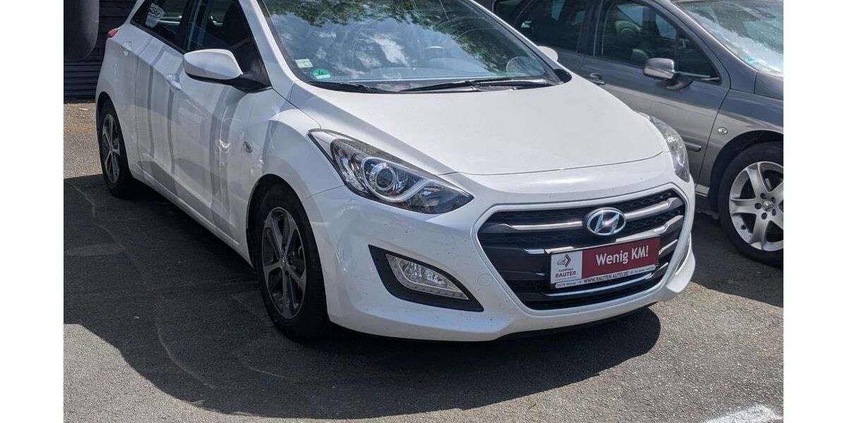 Hyundai i30 10.700 km 11.950 &euro; Wetzlar 35578