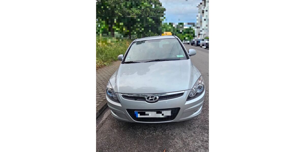 Hyundai i30 160.921 km 2.800 &euro; Stuttgart 70372