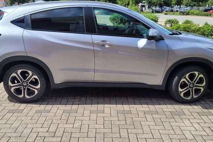 Honda HR-V 59.000 km 15.700 € Hamburg 22175