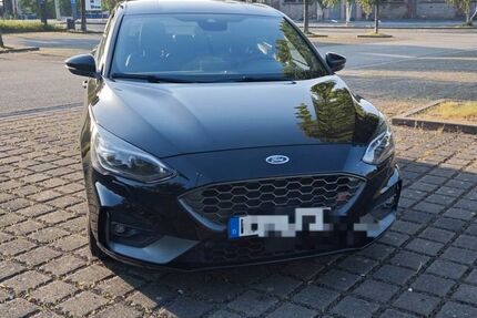 Ford Focus 91.000 km 17.600 &euro; Schiffweiler 66578