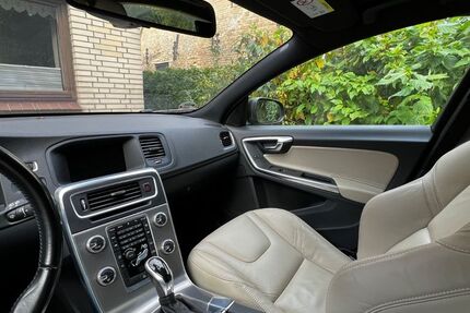 Volvo V60 220.000 km 8.100 &euro; Lindewitt 24969