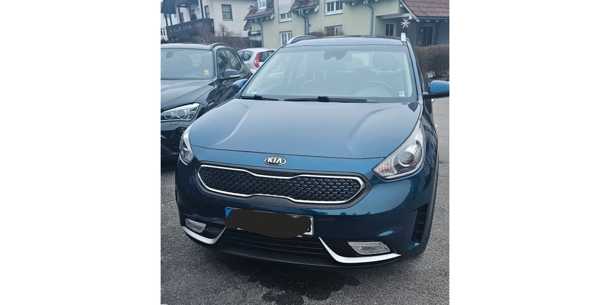 Kia Niro 117.000 km 12.500 &euro; Bergkirchen 85232