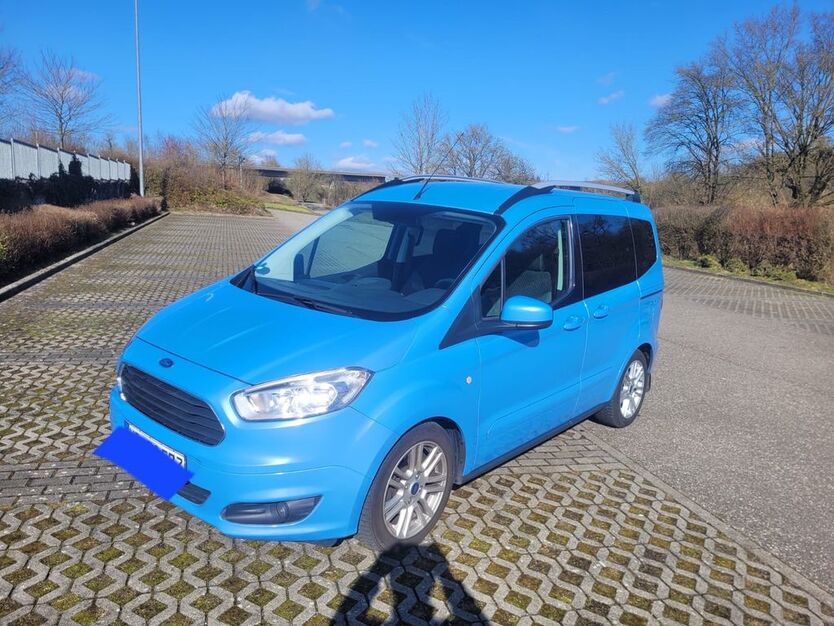 Ford Tourneo Courier 75.500 km 11.399 € Sinsheim 74889