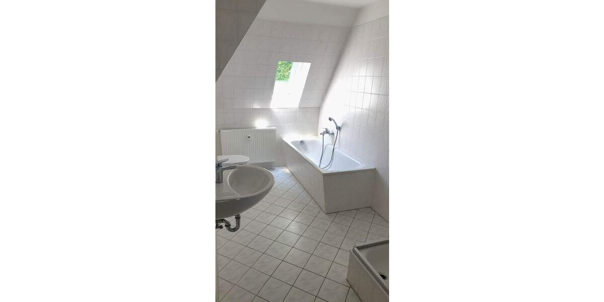 Etagenwohnung Flöha Plaue - 4 Zimmer, 1 m&sup2;, 1.350.000&euro; | Angebot:25673120