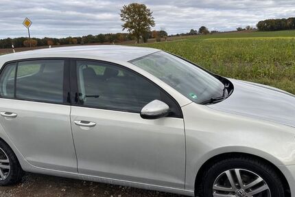 VW Golf 80.000 km 7.200 &euro; Altenburg 04600