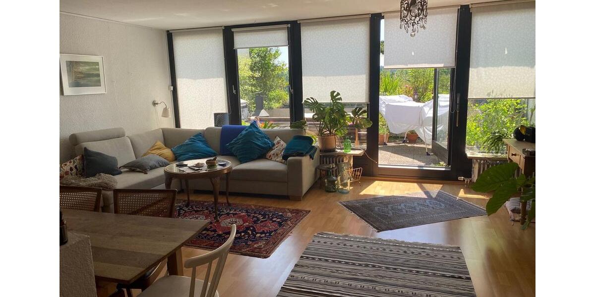 22m² Zimmer in 2er WG auf 124m² mit Schwimmbad und Sauna 2 zimmer