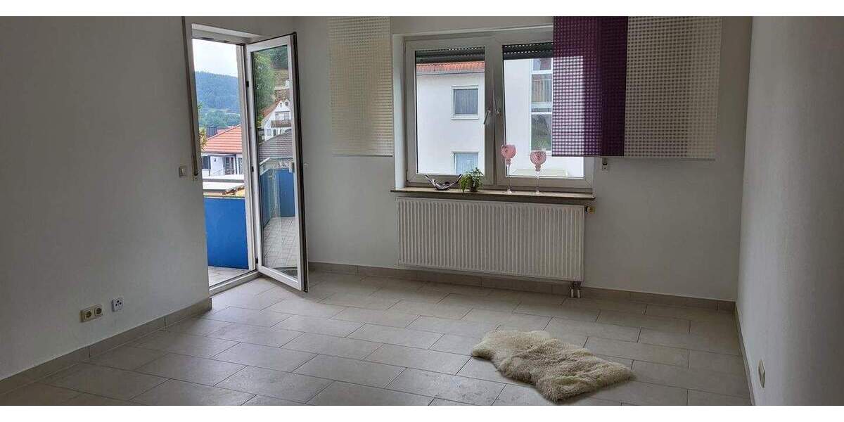 Etagenwohnung Brotterode-Trusetal Trusetal - 4 Zimmer, 90 m&sup2;, 99.900&euro; | Angebot:25881041