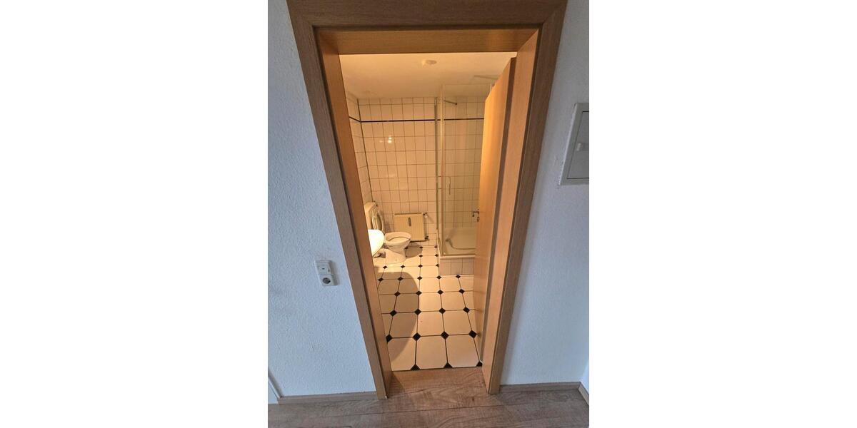 Dachgeschoßwohnung Spenge - 1 Zimmer, 28 m&sup2;, 495&euro; | Angebot:24847622