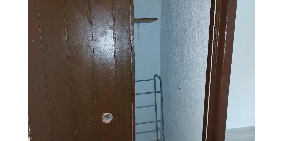 Erdgeschoßwohnung Helsa - 4 Zimmer, 96 m&sup2;, 700&euro; | Angebot:26279778