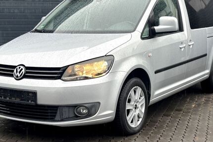 VW Caddy 217.212 km 8.900 &euro; Bückeburg 31675