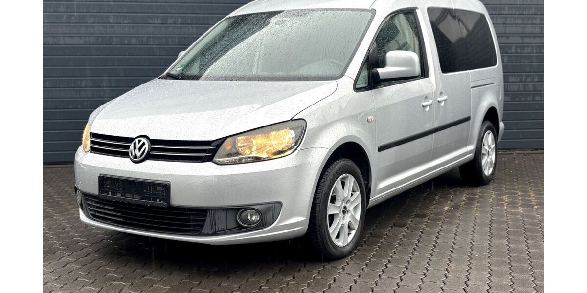 VW Caddy 217.212 km 8.900 &euro; Bückeburg 31675