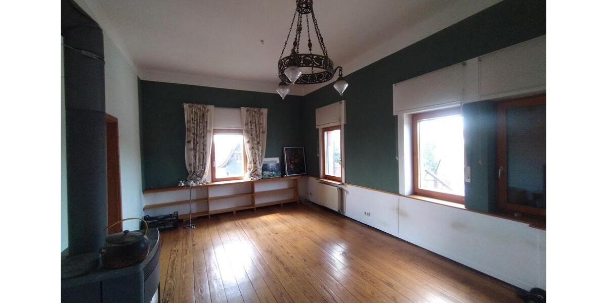 Einfamilienhaus Idstein - 7 Zimmer, 180 m&sup2;, 440.000&euro; | Angebot:26926508