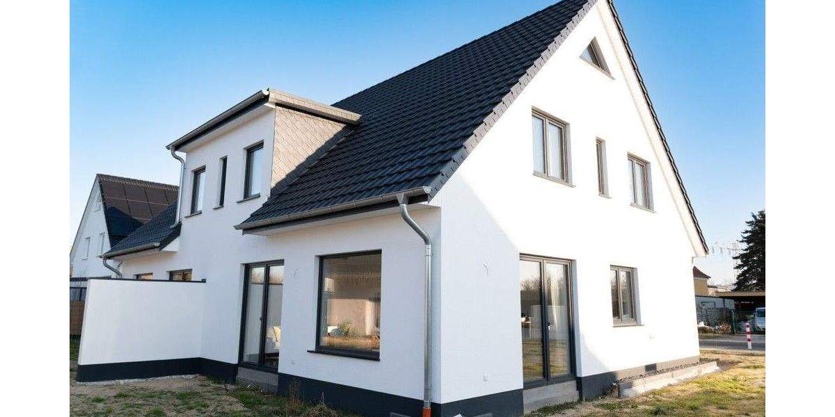 Doppelhaushälfte Rostock Lichtenhagen - 5 Zimmer, 127 m&sup2;, 499.500&euro; | Angebot:24610011