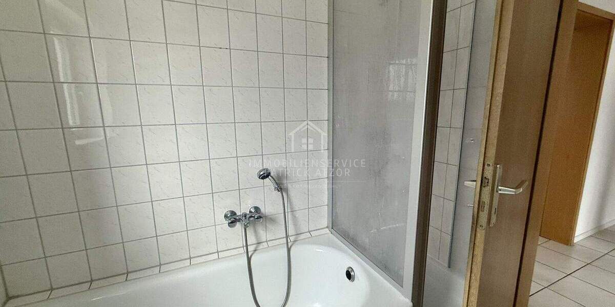 Helle 3-Zimmer-Dachgeschosswohnung mit Balkon in ruhiger Wohnlage von Schwalmstadt 3 zimmer