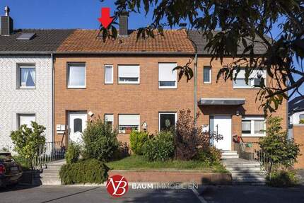 In gefragter Lage von Kaarst - Reihenhaus mit zwei vermieteten Wohneinheiten und 9 Wellblech-Garagen 6 zimmer