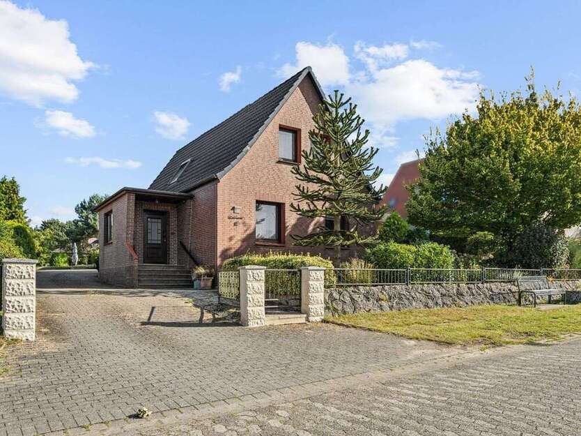Haus zum Kaufen in Geestland 249.000 € 150 m² 5.5 zimmer