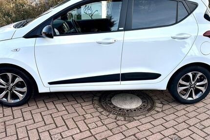 Hyundai i10 35.000 km 8.350 &euro; Duisburg 47249