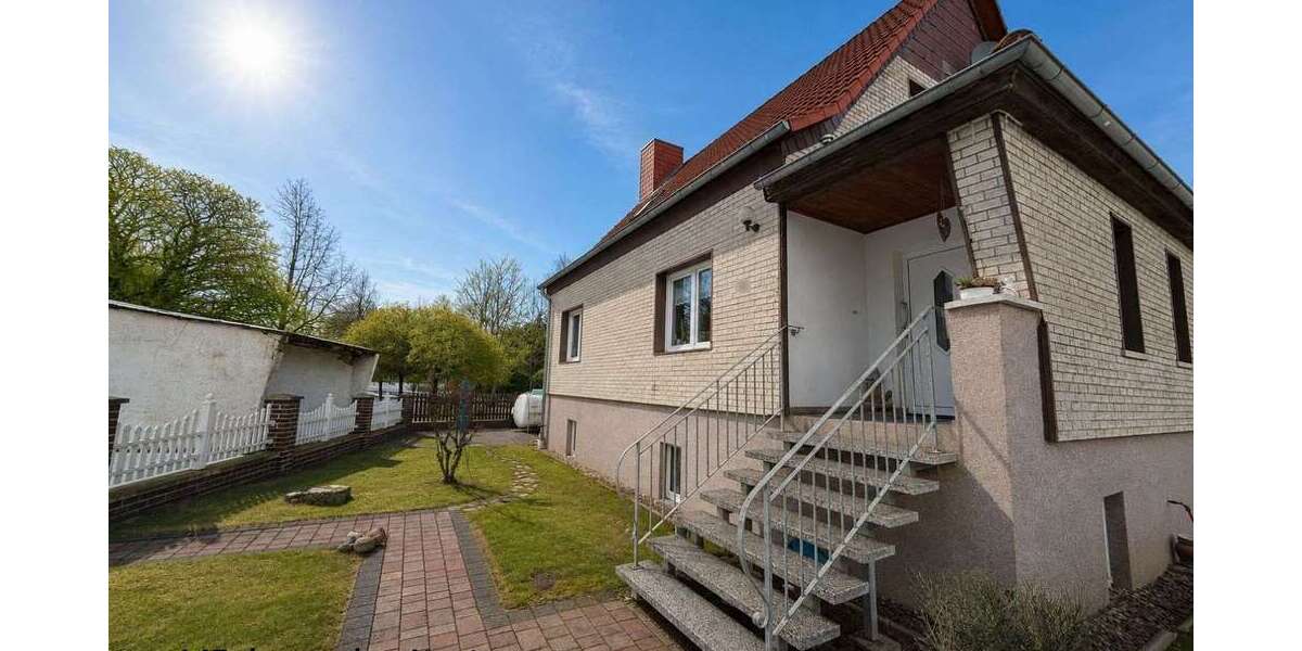 Einfamilienhaus Bad Langensalza - 8 Zimmer, 156 m&sup2;, 299.500&euro; | Angebot:26939389