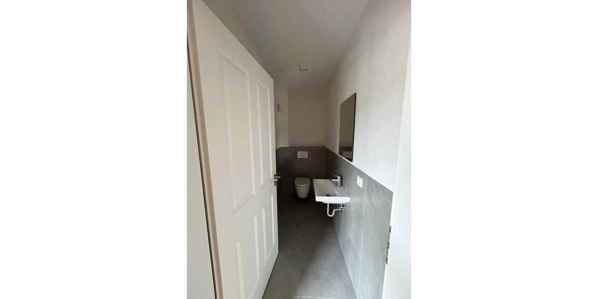 Etagenwohnung Rittersdorf - 4 Zimmer, 130 m&sup2;, 1.250&euro; | Angebot:26057950