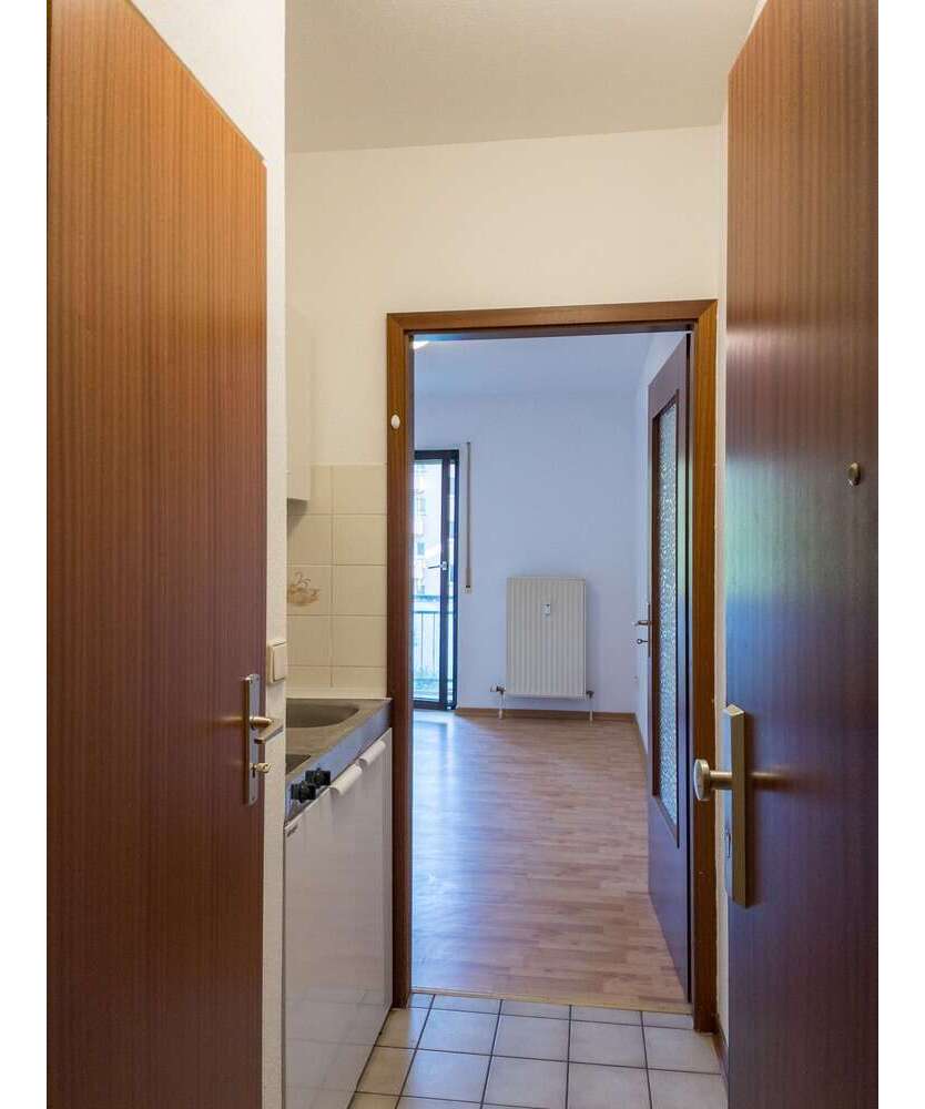 Wohnung zum Mieten in Mannheim 300 € 15.26 m²