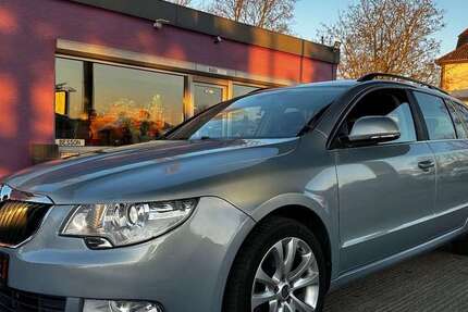 Skoda Superb 185.299 km 6.990 &euro; Kabelsketal OT Gröbers 06184