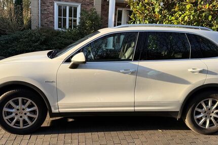 Porsche Cayenne 238.000 km 14.490 &euro; Düsseldorf 40627