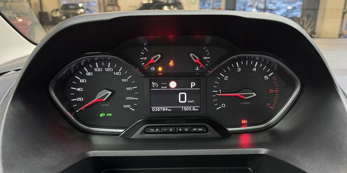 Peugeot Rifter Rollstuhlumbau Allure HDi 130 EAT CarPlay 26.800 km 27.220 &euro; Lich 35423