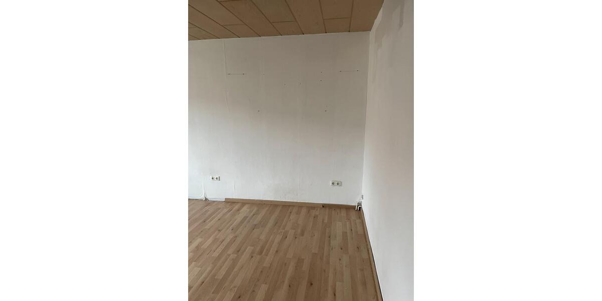 Etagenwohnung Hameln - 3 Zimmer, 64 m&sup2;, 110.000&euro; | Angebot:26125294