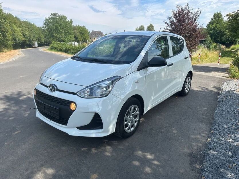 i10