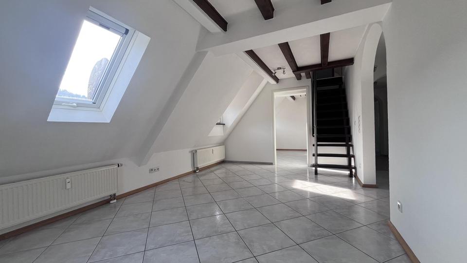 Maisonettenwohnung Albstadt - 6.5 Zimmer, 106 m&sup2;, 1.000&euro; | Angebot:26230201