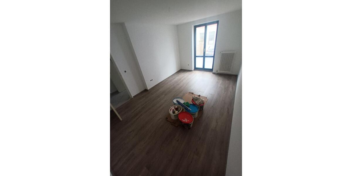 Hochparterre Bremerhaven Mitte - 4 Zimmer, 67 m&sup2;, 470&euro; | Angebot:26258321