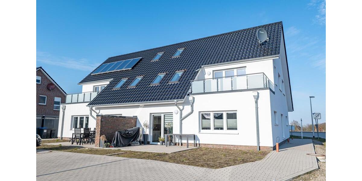 Dachgeschoßwohnung Hemmoor - 3 Zimmer, 96 m&sup2;, 1.055&euro; | Angebot:22732375