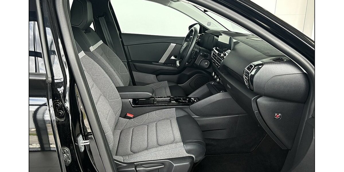 Citroen C4 PureTech Full-LED Temp. Kamera HeadUp Assist 19.800 km 15.999 &euro; Stade 21682