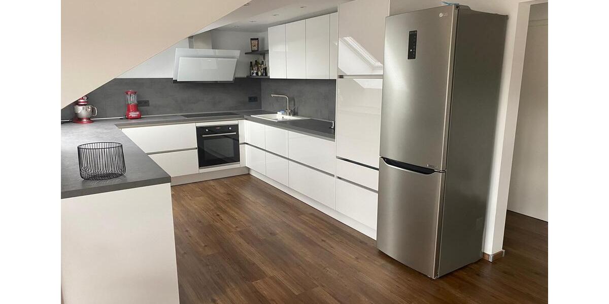 Dachgeschoßwohnung Baunatal - 2.5 Zimmer, 65 m&sup2;, 850&euro; | Angebot:26325832