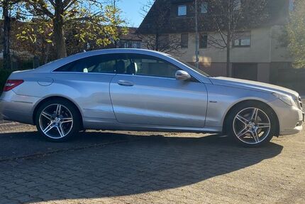 Mercedes-Benz E 350 285.600 km 8.900 &euro; Simmersfeld 72226