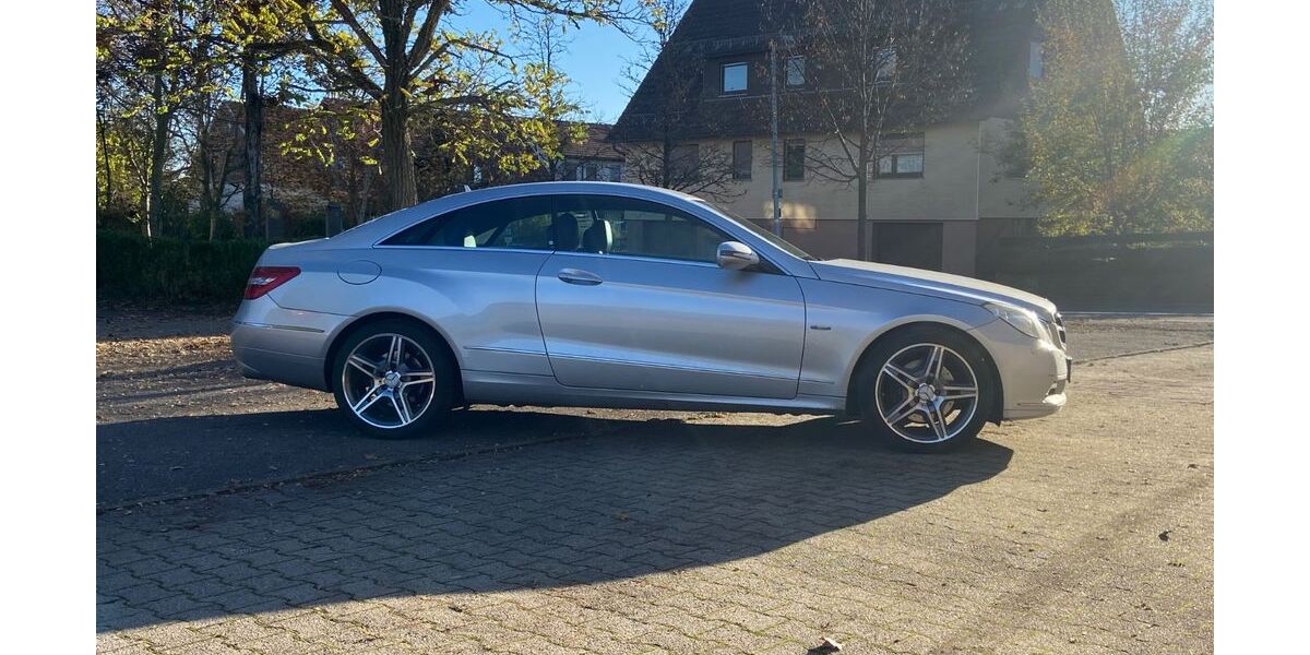 Mercedes-Benz E 350 285.600 km 8.900 &euro; Simmersfeld 72226