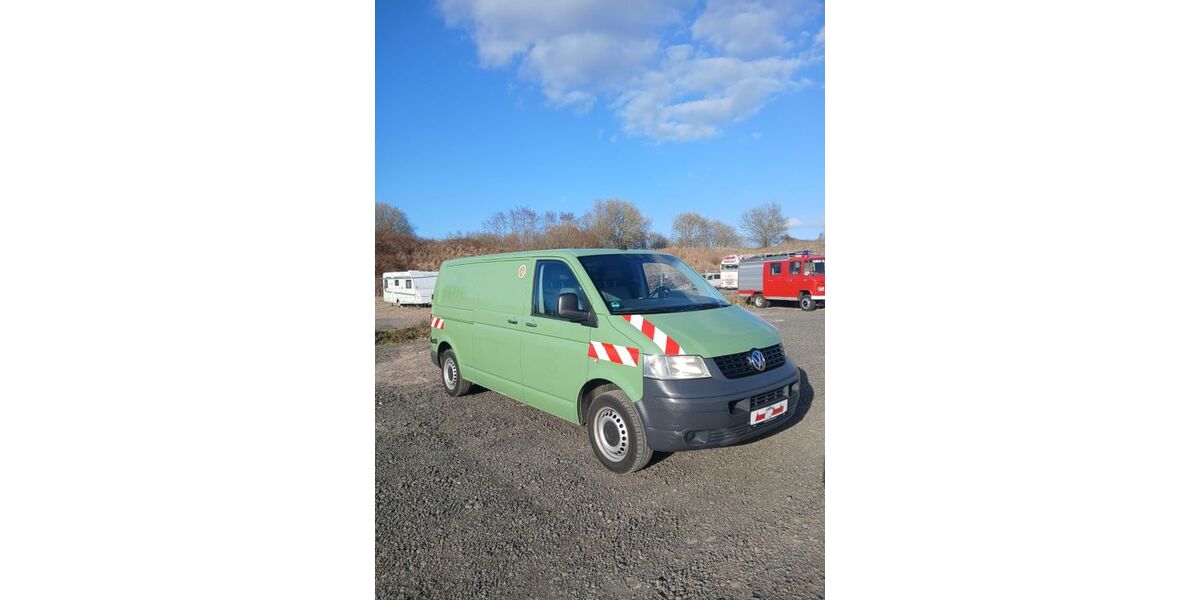 VW T5 Transporter 271.788 km 8.500 &euro; Broderstorf 18184